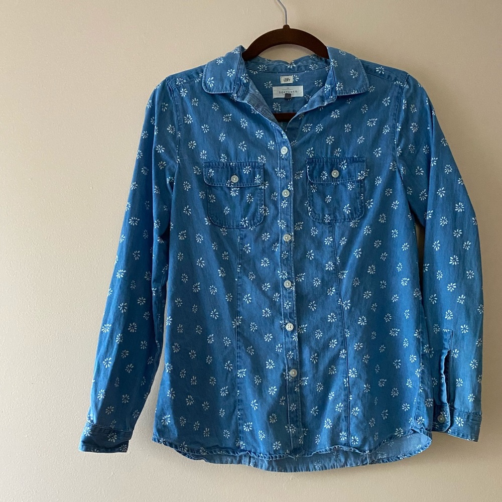 Loft Women’s Softened Denim Button Down Size Small